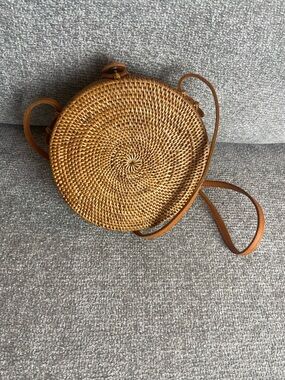 Round Woven Straw Crossbody Bag in Light Brown Koret